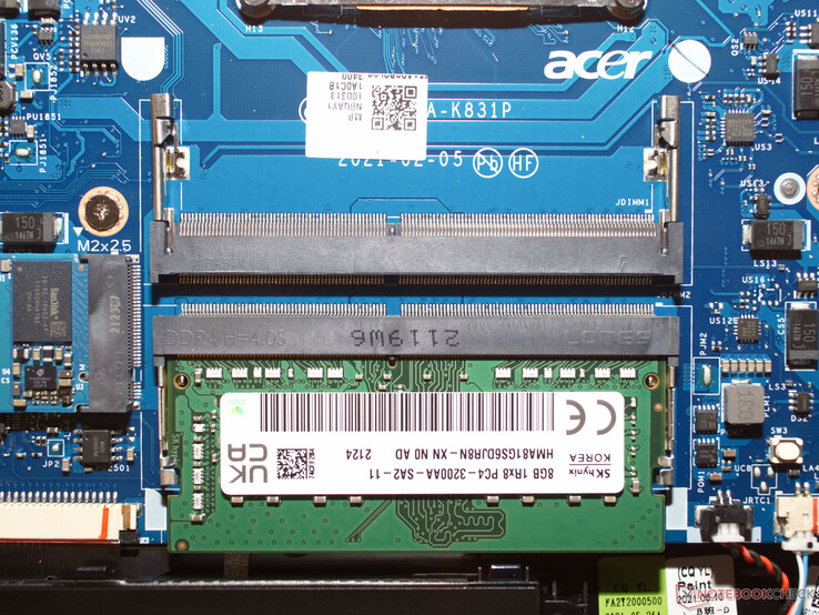 宏碁Aspire 7的8GB DDR4-3200内存