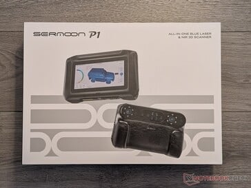 Sermoon P1 的零售包装盒。