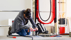 特斯拉现在可以在 48 小时内修复超级充电站纵火造成的损坏(图片来源:特斯拉)