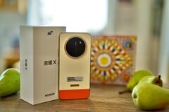 Honor 为 X80 Pro Max 仅配备了一颗后置摄像头,但其电池和显示屏的表现足以弥补这一不足。