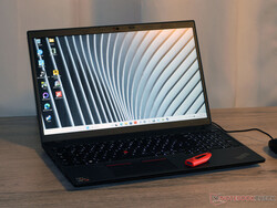 联想 ThinkPad L15 Gen 4（AMD），由联想提供：