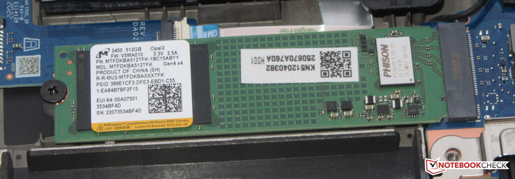 一个PCIe Gen4 SSD作为系统驱动器。