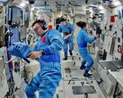 中国天宫空间站上的部分中国宇航员（图片来源：中国载人航天工程；已裁剪）