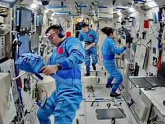 中国天宫空间站上的部分中国宇航员（图片来源：中国载人航天工程；已裁剪）