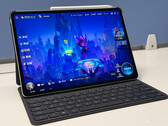 据报道，新 GT Pad 2 Pro 将搭载骁龙 8 代 3。图：泄露的游戏平板电脑。(图片来源：微博）