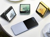 第一段拆解视频向我们展示了三星Galaxy Z Flip 6 的新型蒸汽腔冷却系统。(图片来源：三星）