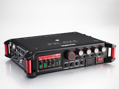 TASCAM FR-AV4 在坚固耐用的现场录音机中为创作者提供了四通道 32 位、192 kHz 浮动音频和精确的时间码生成功能。(图片来源：TASCAM）