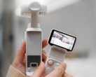 Insta360 Luna Ultra 有一个带触摸屏的可拆卸遥控器。