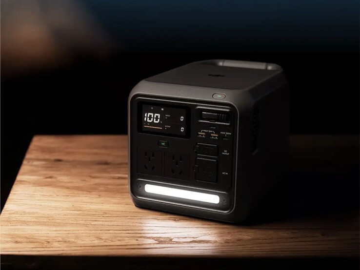 大疆创新的 Power 1000 Mini 电源站内置照明灯。(图片来源：大疆创新）