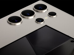 三星Galaxy S26 Ultra 可能不会像之前泄露的信息暗示的那样配备双 200 万像素摄像头。(图片来源：三星）