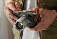 标志性徕卡 M11-P 测距相机的 Safari 版将采用橄榄绿色（图片来源：徕卡）