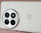 即将推出的 OnePlus 15 将更加纤薄，并将搭载骁龙 8 Elite 2 处理器