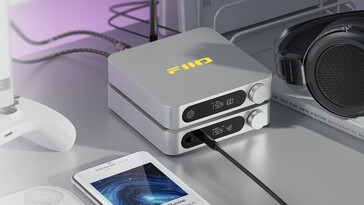 与 K11 搭配使用（图片来源：FiiO）