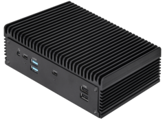 完全静音，顶部和侧面有铝制散热片（图片来源：华擎）。