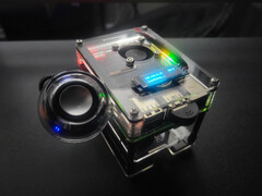 自建的智能扬声器可以是这样的，也可以完全不同。(图片：github/judahpaul16）