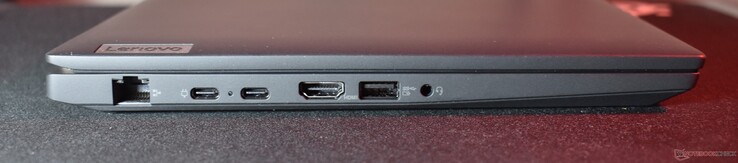 左侧RJ45、USB4、USB C 3.2 Gen 2、HDMI、USB A 3.2 Gen 1、3.5 毫米音频