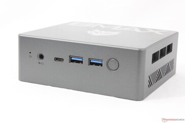 前部重置按钮、3.5 毫米耳机、USB-C（带供电功能）+ DisplayPort、2 个 USB-A 3.0、电源按钮