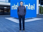 Lip-Bu Tan 在 Intel 总部。自他出任首席执行官以来，该公司的股价已涨至原来的约四倍。