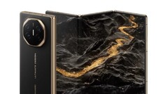 Mate XT。(图片来源：华为）