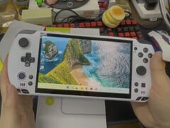 全新白色外观的 GPD Win 5。(图片来源:GPD)