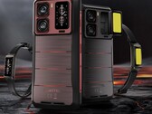 Oukitel WP300 的一大优势是其半模块化设计。此外，它还配备了强光灯和副显示屏。(图片来源：Oukitel）