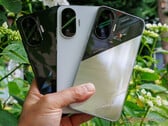 Pageheader 小米在早期批准的图片和开箱视频中暗示了 Poco F7 智能手机 摘要 小米现在曝光了 Poco F7 的三种上市颜色选择。虽然该公司暂时对规格保持沉默，但 Poco F7 限量版让人们领略到了 Poco F7 系列第三款也可能是最便宜版本的风采。  Keywords Xiaomi, Xiaomi Poco F7, Poco F7,Android, smartphone, Qualcomm, Qualcomm Snapdragon Image header 我们已经拿到了 Poco F7，有三种首发颜色可供选择。(图片来源：Notebookcheck）#正文 在 6 月 24 日 Poco F7 全面亮相之前，小米已经揭开了它的神秘面纱。正如我们单独报道的那样，该公司已承诺不仅在印度发售该设备，还将在全球发售。无独有偶，前者的证据现已出现在 Geekbench 上。  在下周之前，小米允许我们发布 Poco F7 的三种首发颜色的照片。从这些照片中，我们可以确认该机采用了金属边框，并配有相应的按键和醒目的摄像头外壳。虽然从外观上看可能并非如此，但每个镜头上的绿色闪光纯粹是装饰性的，而不是有源 LED。  与此同时，限量版似乎也将在全球发布。限量版机型采用了准半透明表面处理，还显示 Poco F7 将搭载高通骁龙芯片组和 5000 万像素主摄像头，并与之前的 Poco F7 Pro 一样配备 OIS（亚马逊当前售价 599.99 美元）。遗憾的是，现阶段我们无法透露更多规格信息。有关下周二发布会前的更多细节，请参阅下面的 TechTablets 视频。  资料来源  Notebookcheck &amp; TechTablets https://www.youtube.com/watch?v=t-YuUf7rufs 亚马逊链接 https://www.amazon.com/Xiaomi-Tmobile-Global-Unlocked-24117RK2CG/dp/B0F2N4MPTC 链接文章 笔记金属边框、金属按键不出所料，限量版采用准半透明表面处理