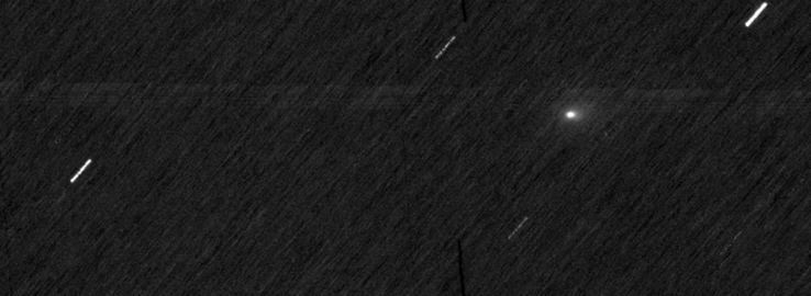 从火星拍摄的 3I/ATLAS 彗星图像。(图片来源：欧空局）