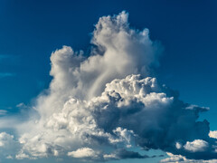 云可以人工制造。这也许有必要吗？(图片：pixabay/phtorxp)