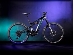 比安奇最近推出了新的e-Vertic系列电动自行车，其中包括几款电动山地自行车（图片：比安奇）。