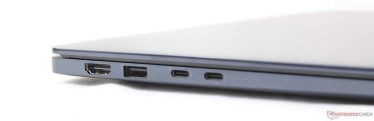 左侧:HDMI 2.1、USB-A 3.2 Gen. 1、2个USB-C Thunderbolt 4接口(支持DisplayPort 2.1及电源传输)