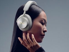Technics EAH-A1000 耳机旨在忠实还原艺术家创作时希望呈现的音乐。