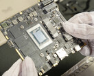 Ayaneo 为其旧款游戏掌机提供搭载 AMD Ryzen 7 8840U 的主板升级（图片来源：Ayaneo）