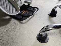 椅子和交叉训练器之间的距离必须恰到好处