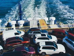 通用汽车(GM)等美国汽车制造商在海外生产多种车型。(图片来源:Unsplash,已编辑)