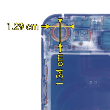 iPhone 16e 主摄像头模组的尺寸