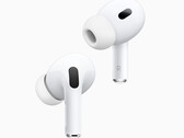 Apple AirPods Pro（第二代）与第一代 AirPods Pro 相比，采用了 H2 芯片，改进了 ANC、音质和电池续航时间。(来源：Apple)