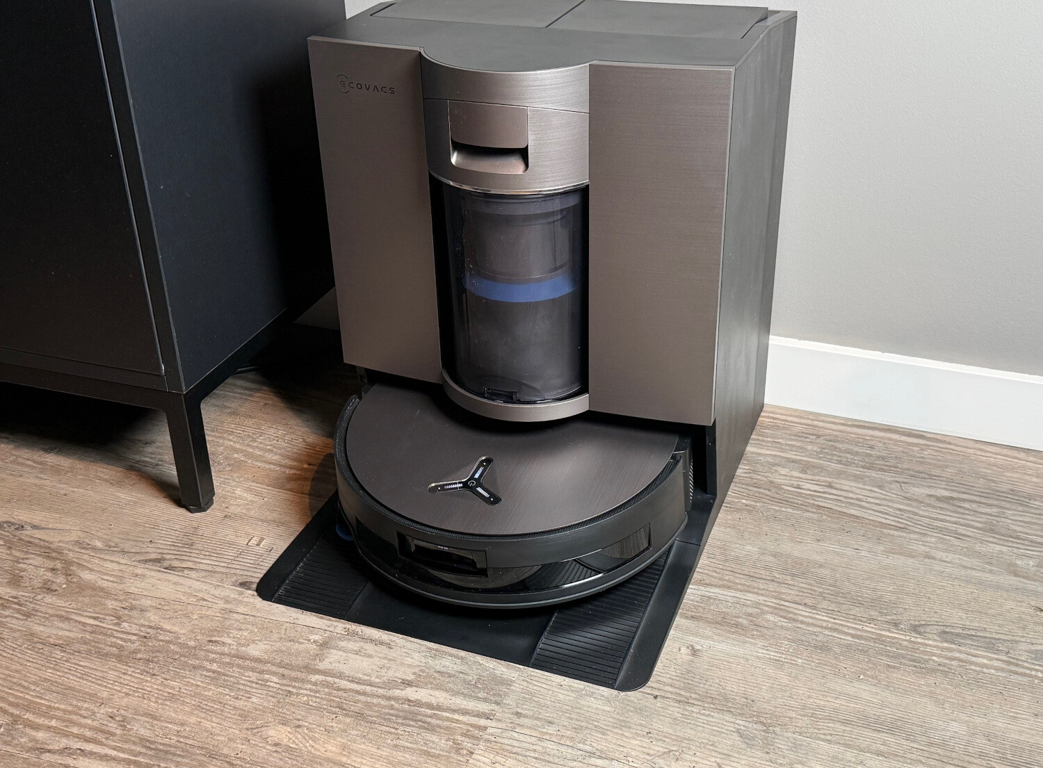 Ecovacs Deebot X11 OmniCyclone 评论