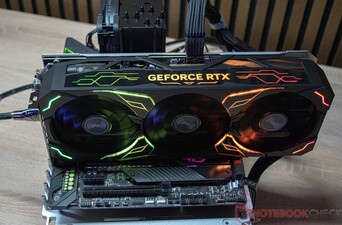 在噪声测量过程中，KFA2GeForce RTX 4080 Super SG