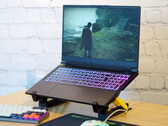 申科XMG Pro 15 E23 (PD50SND-G)游戏笔记本电脑评测：为工作和游戏的平衡干杯!