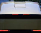 配备集成Starlink天线的网络出租车
