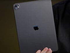 从背面看下一代Apple iPad Pro 13。（图片来源：Wylsacom）