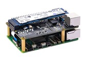 W01 U2500：用于Raspberry Pi 的新 HAT，配有快速网络连接和 SSD 端口。