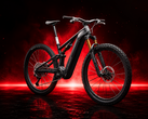 S-Works Turbo Levo R Ultralight 电动山地车（eMTB）可提供 111 牛米（Nm）的扭矩和 850 瓦的峰值功率
