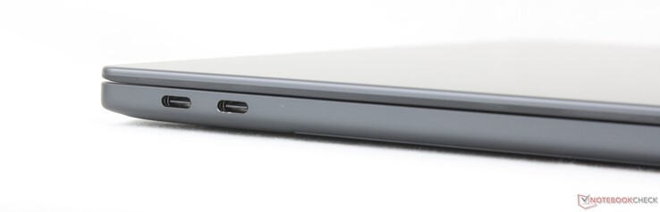 左: 2x USB-C Thunderbolt 4 w/ DisplayPort 2.1 + Power Delivery