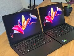 联想 ThinkPad X1 Carbon 第 14 代 IPS 与 OLED 对比