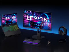 27Q-10 配备 27 英寸 2K IPS 面板,刷新率为 320Hz。图为:搭配这款游戏显示器的桌面布置。