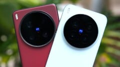 全球首批 vivo X300 Pro 上手视频之一，将其与 vivo X200 Ultra 进行对比（图片来源：@feni_book）
