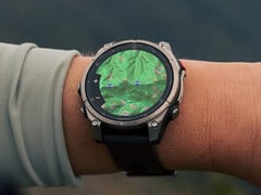 Fenix 8 Pro 提供集成地图导航选项。(图片来源：Garmin）