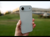 另一款据称的下一代 iPhone。(图片来源：AppleTrack via YouTube）