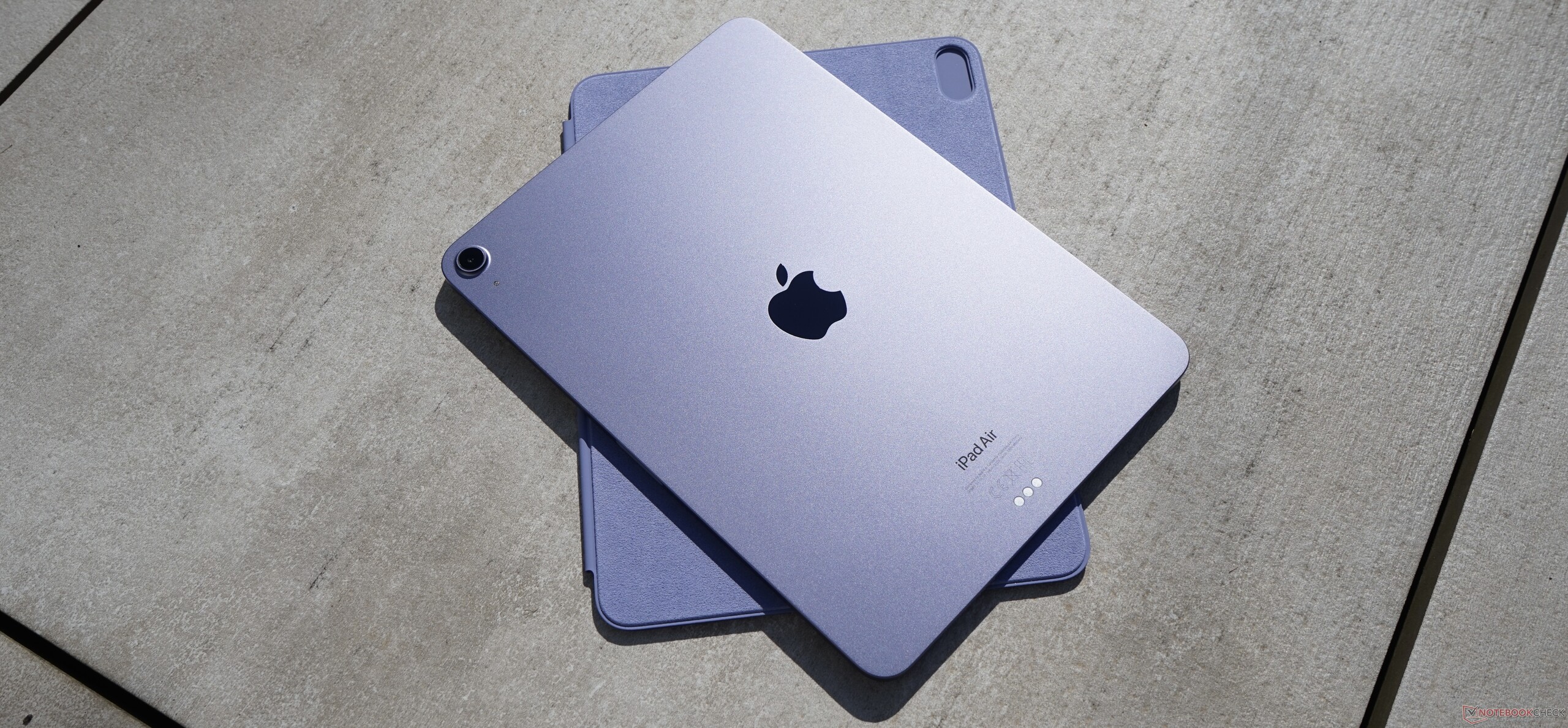 Apple iPad Air 5 2022年回顾。很多人赞成，很少有人反对- Notebookcheck
